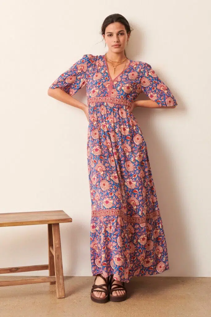 L’attribut alt de cette image est vide, son nom de fichier est Robe-valy-bash-683x1024.jpg.