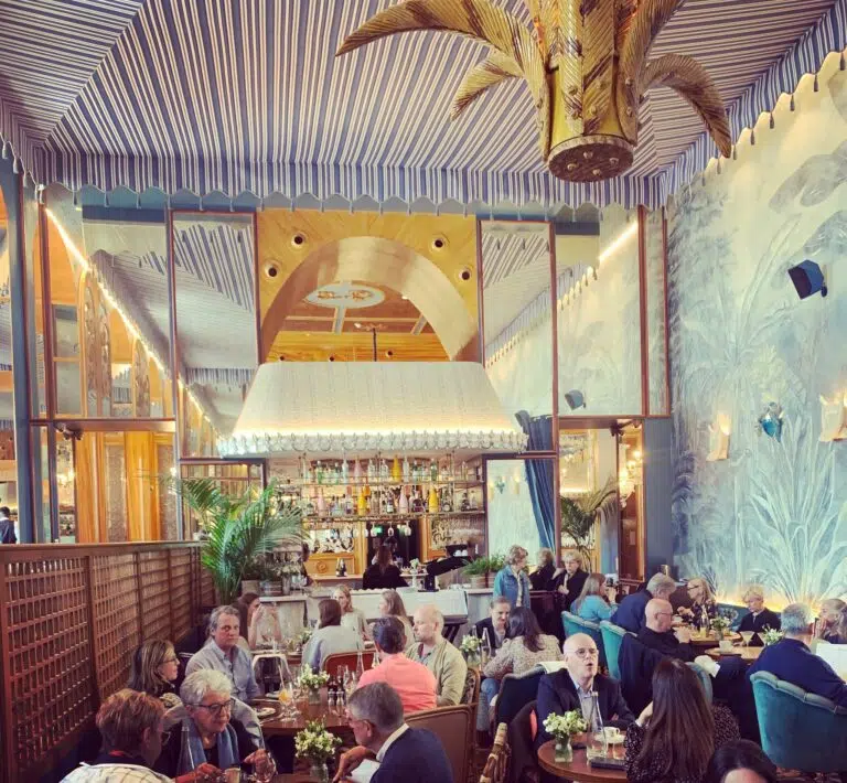 Le Café Lapérouse à Paris