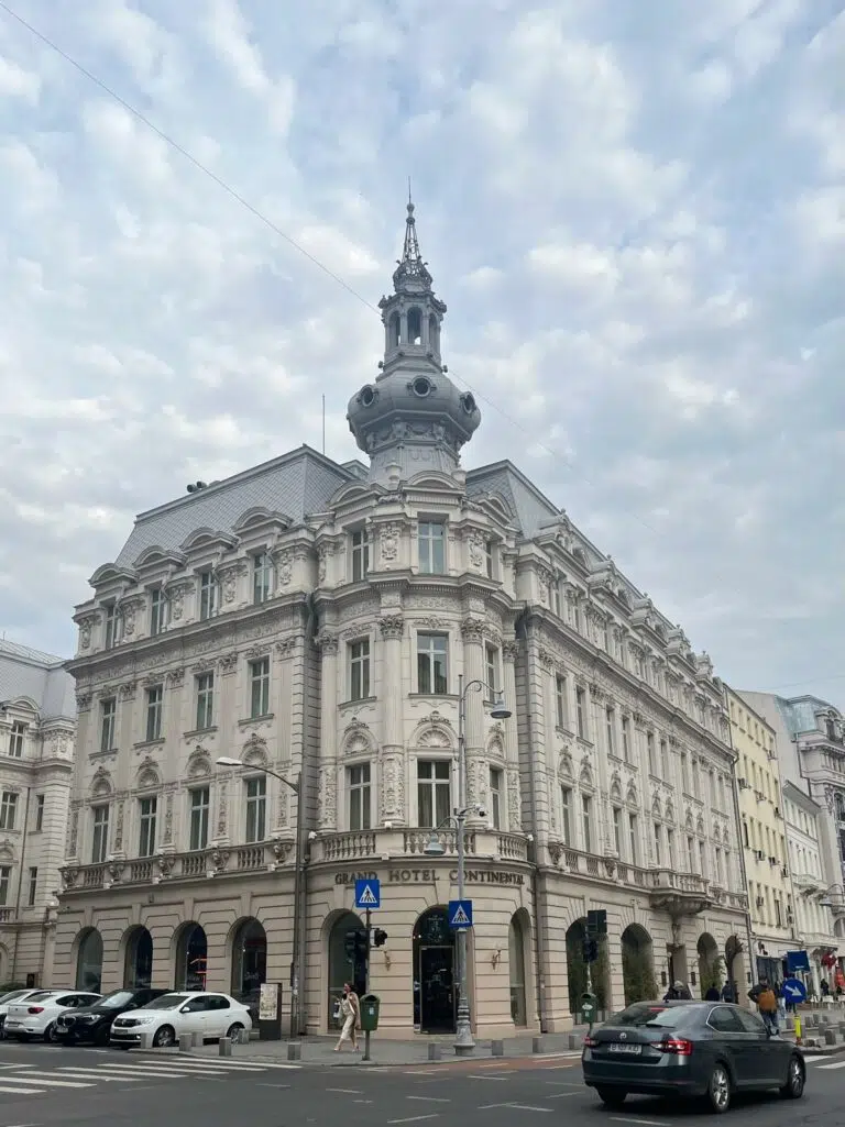 6 choses à faire absolument à Bucarest (et quelques infos bien pratiques)