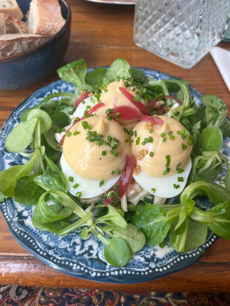 Où manger dans le 20e arrondissement de Paris ? Le Bistrot Darsy coche toutes les cases